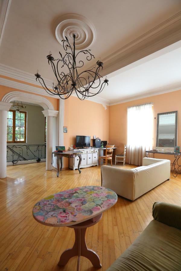 Guest House One Two Three Tiflis Exterior foto